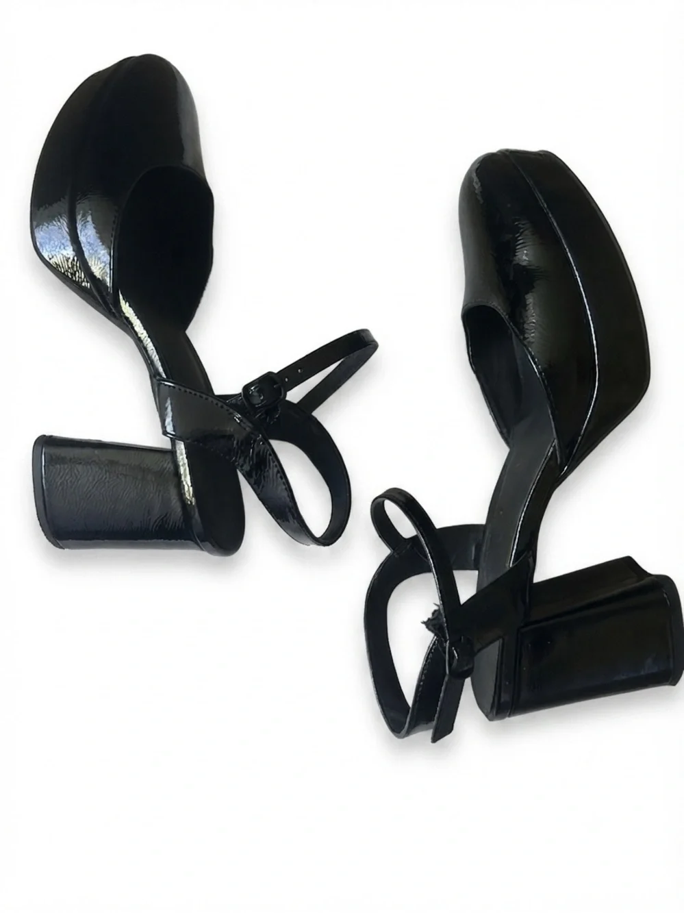 Reaction Kenneth Cole details care